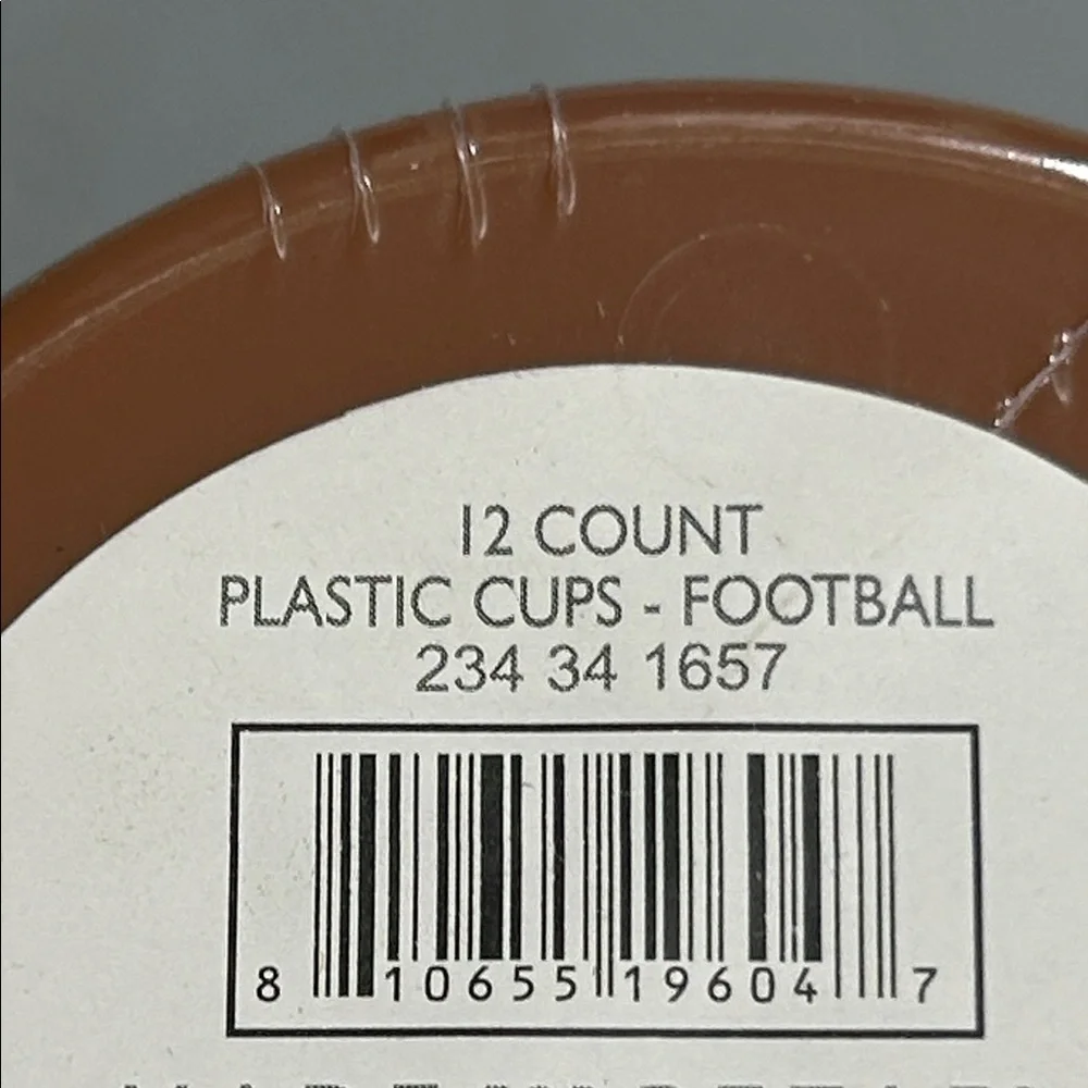 NWT 24 Football Themed Plastic Cups